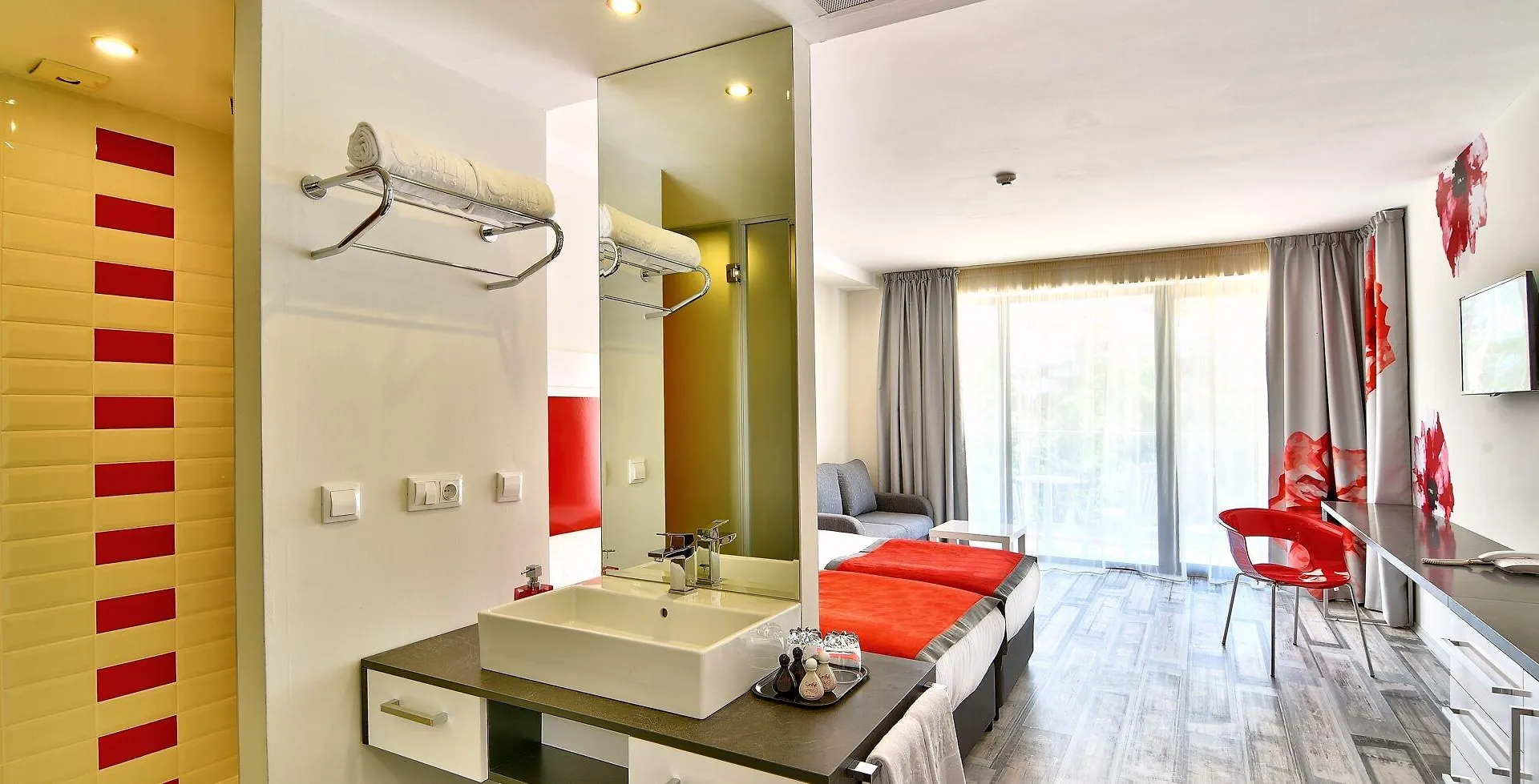 Hotel Grifid Foresta Złote Piaski